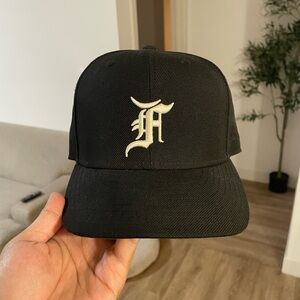 Fear of God Black Fitted Hat (Size 7 1/8)